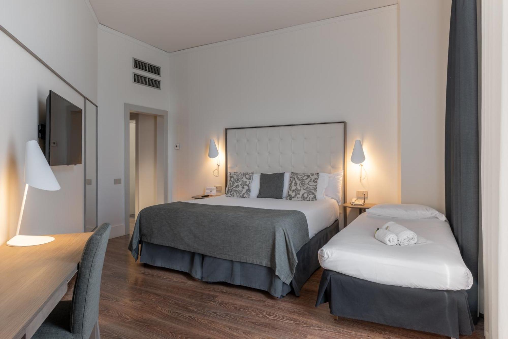 Gran Hotel Havana 4Sup By Escampa Hotels Barcelona Bagian luar foto